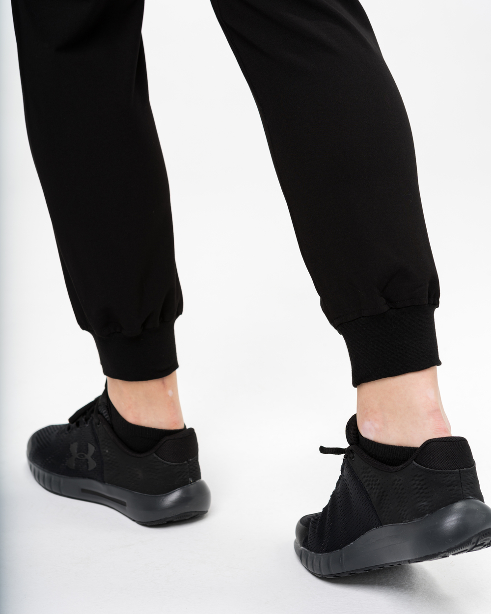 6. Vivienne Pantalon halat medical Jogger cu 5 buzunare negru Pantaloni Medicali Femei Negri - Vivienne - imagine 7